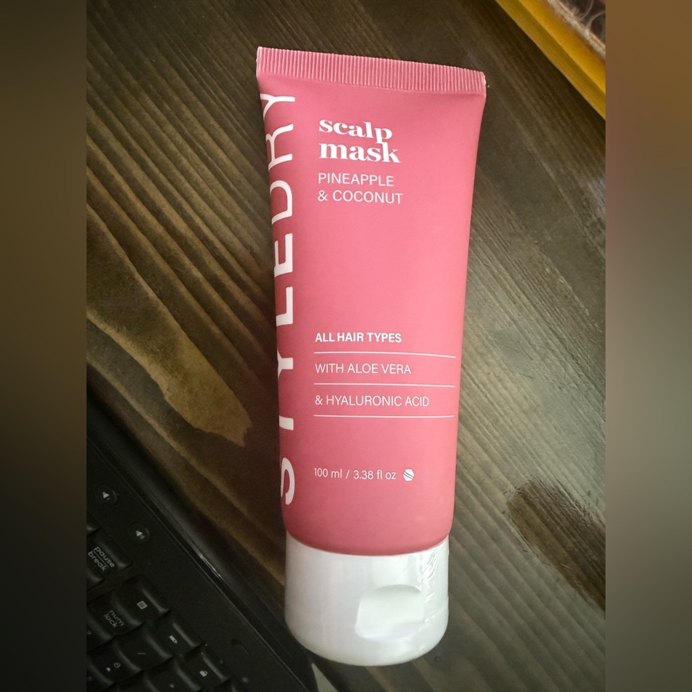 StyleDry - pineapple and coconut Pink Scalp Mask with Aloe Vera